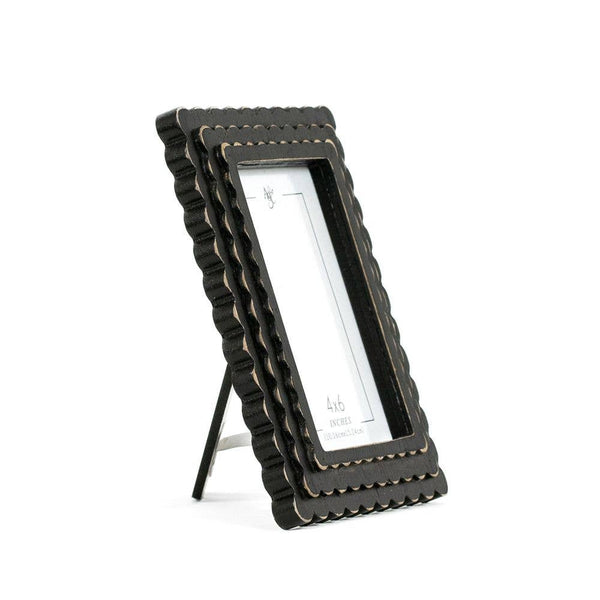 17021 - 6x8x1 wood scallop photo frame (4x6) black 12088