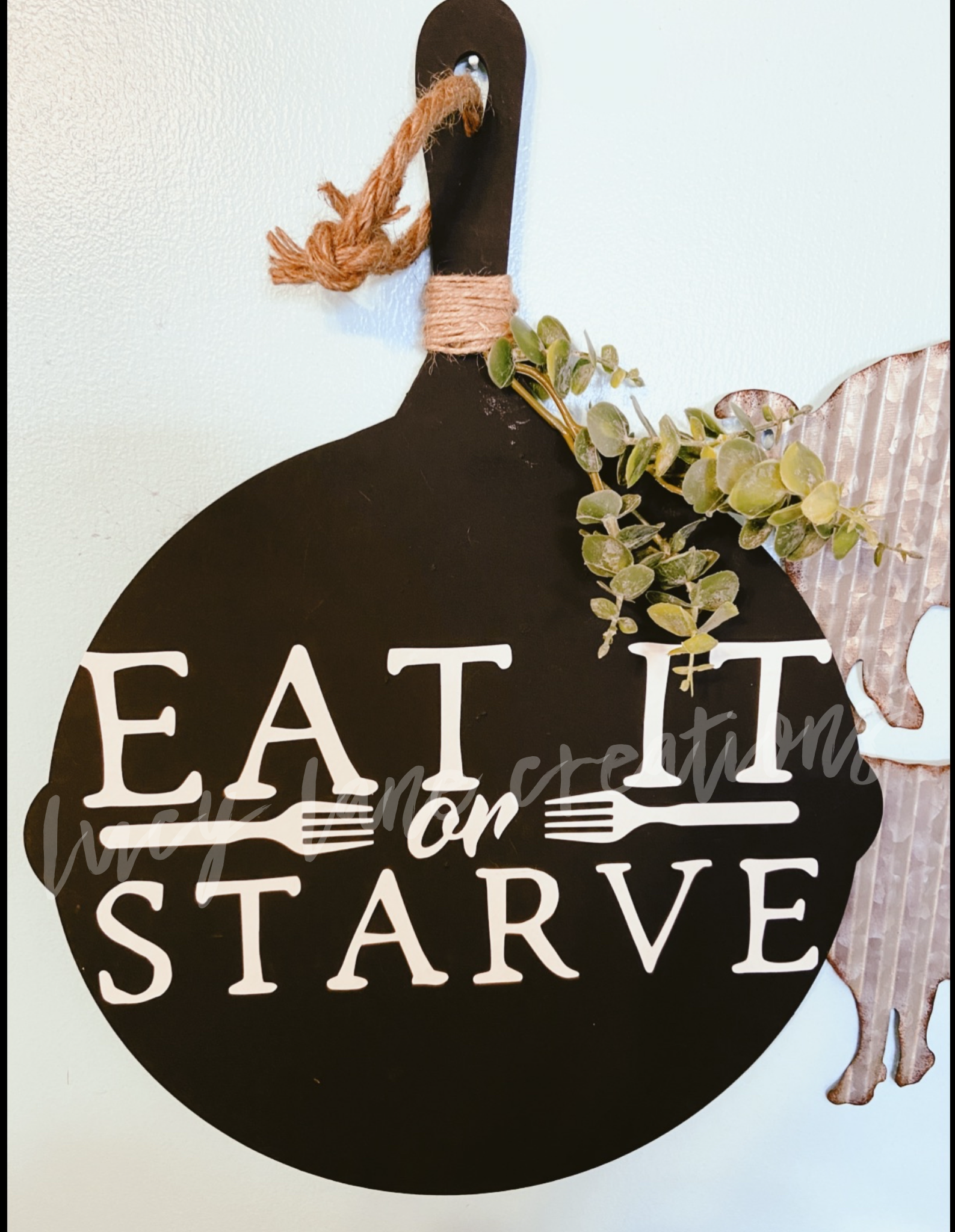 Eat it or Starve Cast Iron Skillet